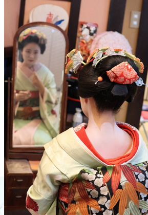 絹の肌　洗顔パフ